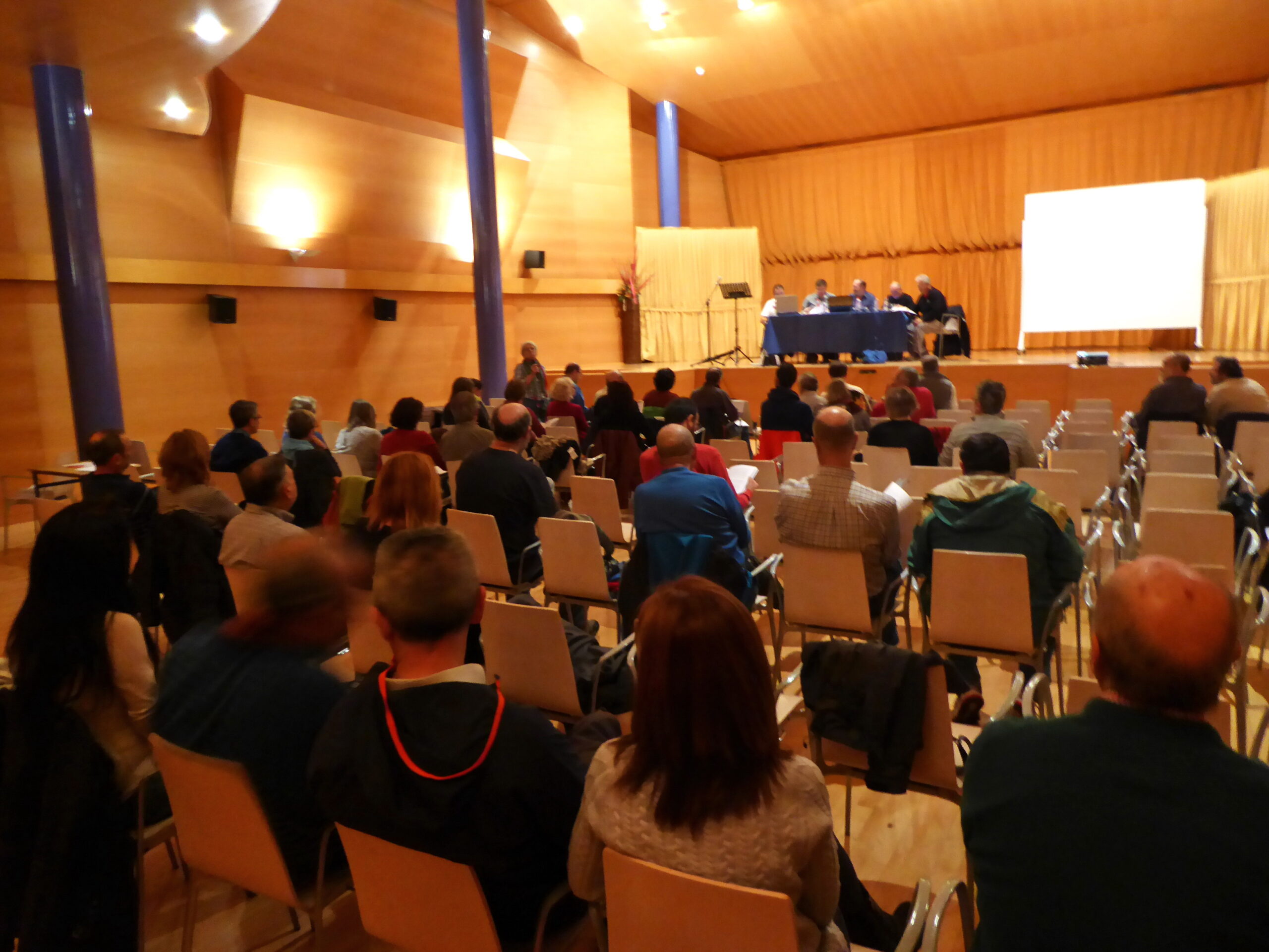 Asamblea 2014 Casa de la Cultura de Tres Cantos. Momento de la asamblea.